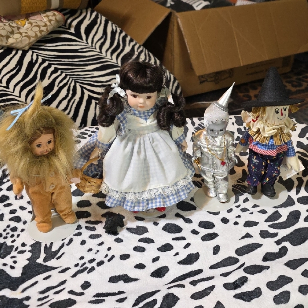 MADEEM ALEXANDER Charming Wizard Doll Set